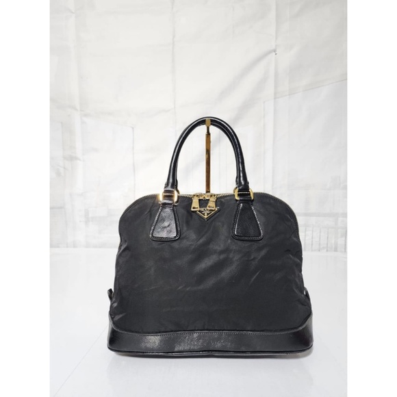 Authentic Prada Nylon and Saffiano Patent Leather Promenade Bag Black - Picture 10 of 13